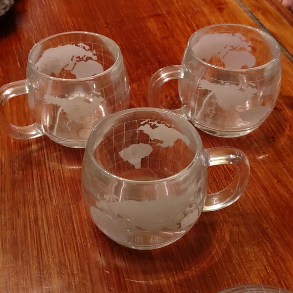 Vintage Nestle coffee cups with sugar and creamer - Picture 3 of 6